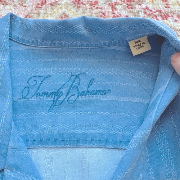 Tommy Bahama, Men’s Blue Short Sleeve Embroidered Shirt - Picture 3 of 4